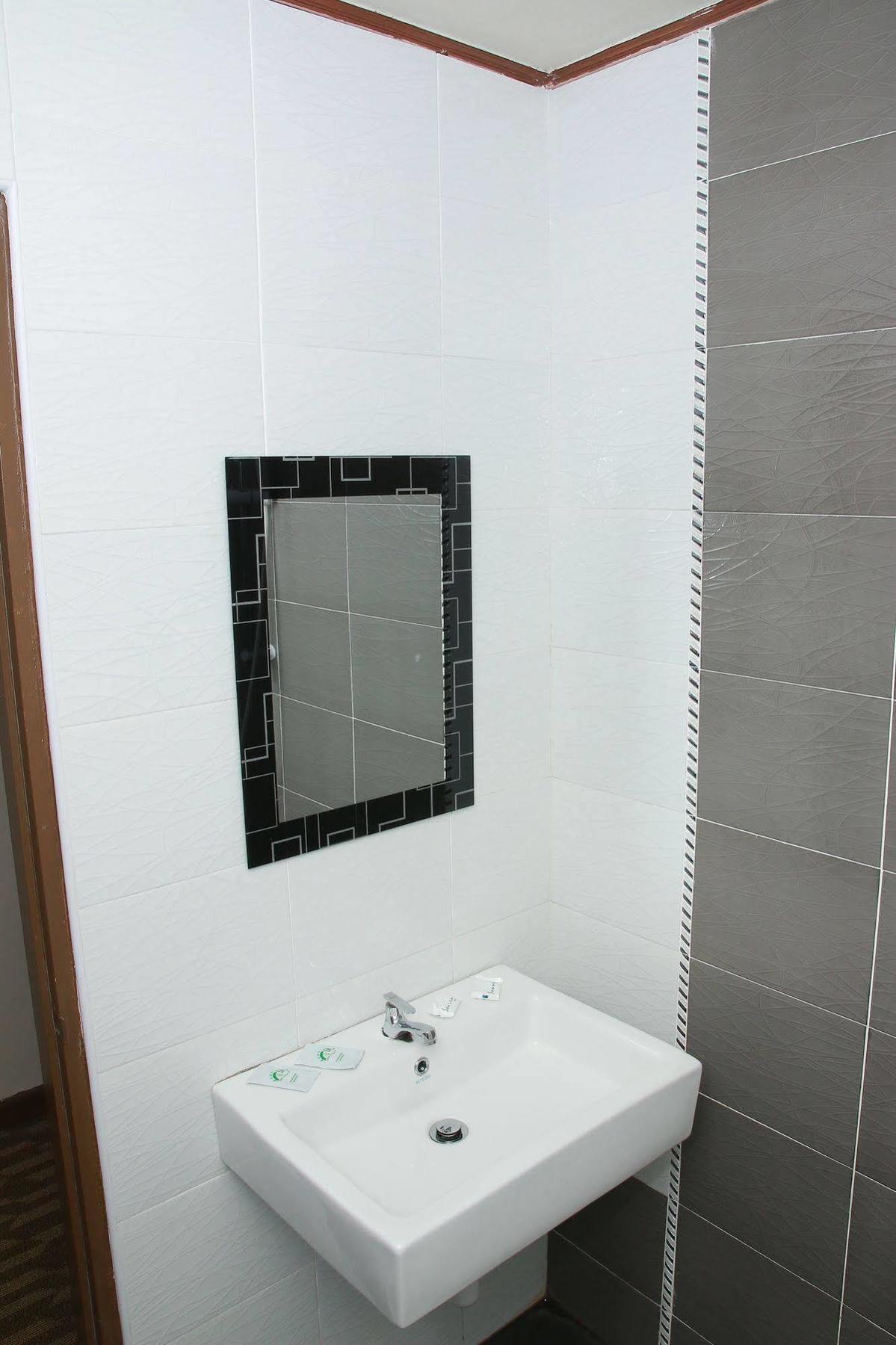De La Hotel Kuantan Esterno foto