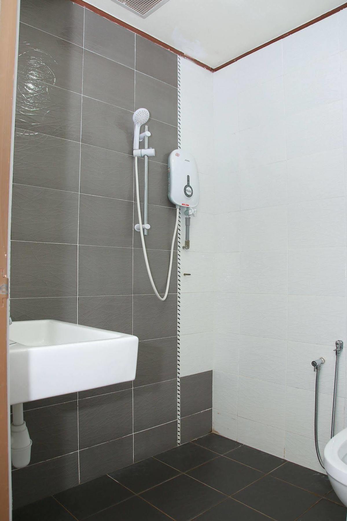 De La Hotel Kuantan Esterno foto